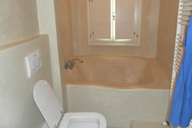 Tadelakt salle de bain par une chaux Marocaine
